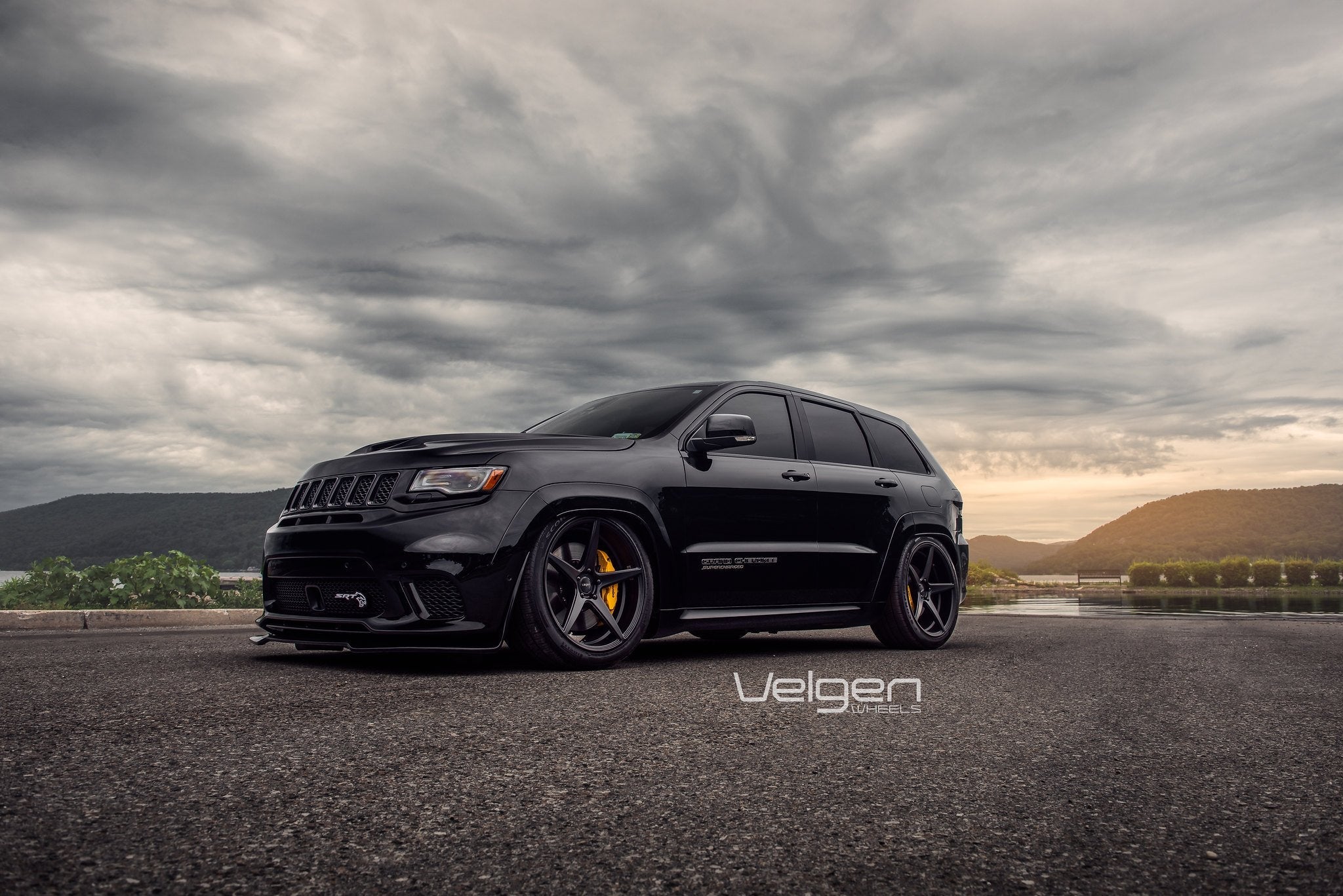 Jeep Grand Cherokee on Velgen Classic 5 black 22" wheels