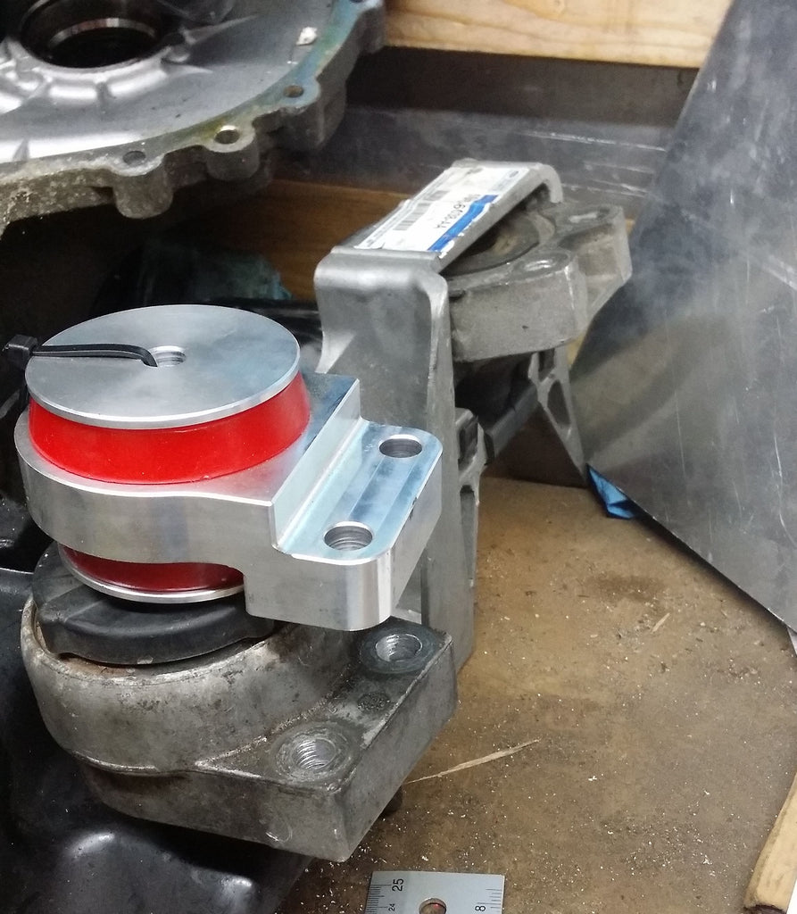 Steeda Focus mk1 Engine Mount - Right (00-04 ZX3/ZX5)