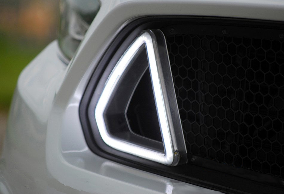CDC S550 Mustang Outlaw LED Switchback Upper Grille