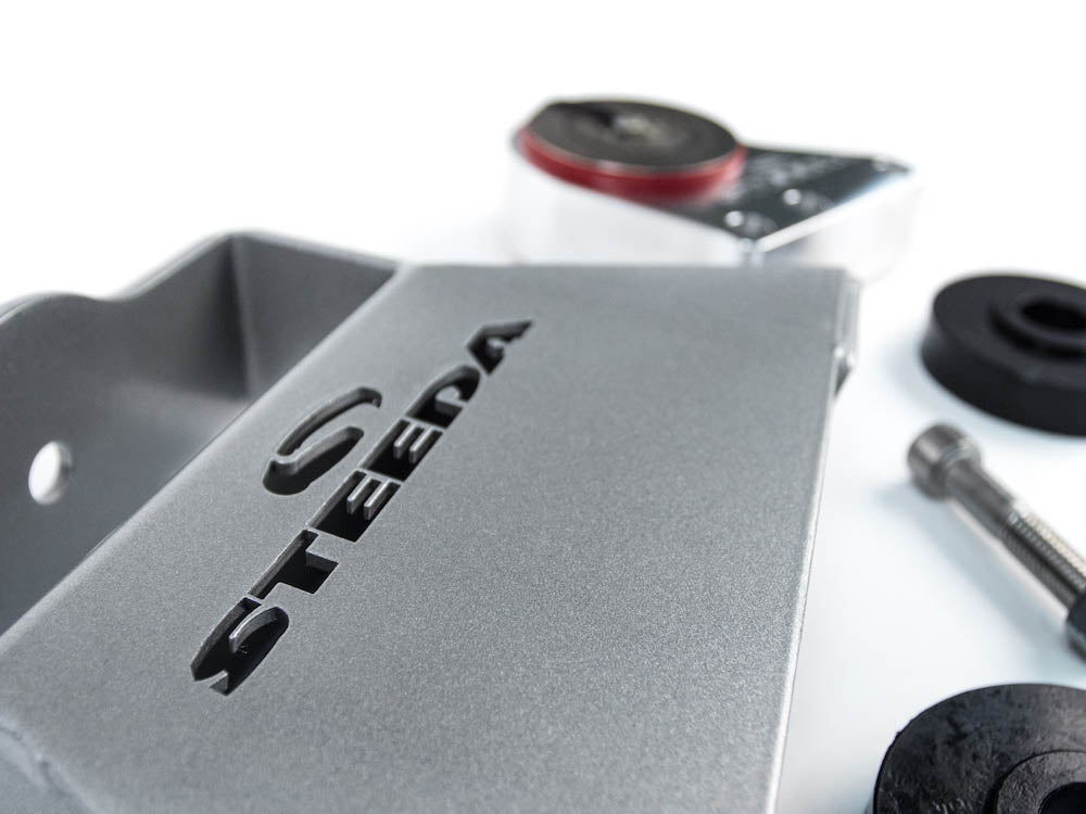 Steeda Focus ST / RS Vezetőoldali (RHD) Motortartó