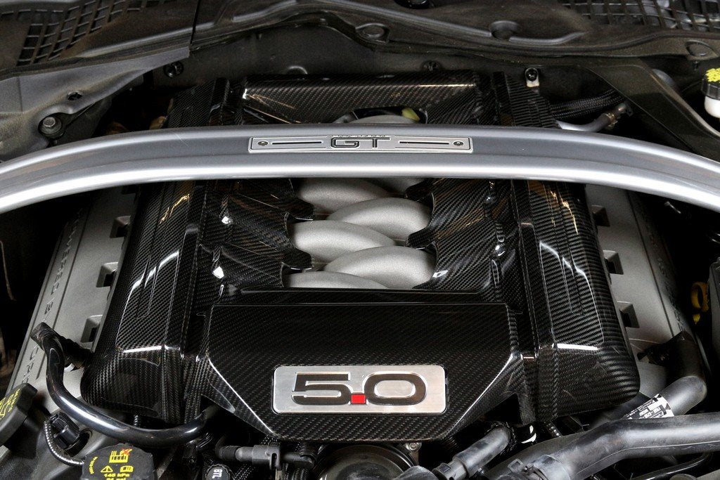 APR Performance S550 Mustang Carbon motorburkolat (2015 - 2017)