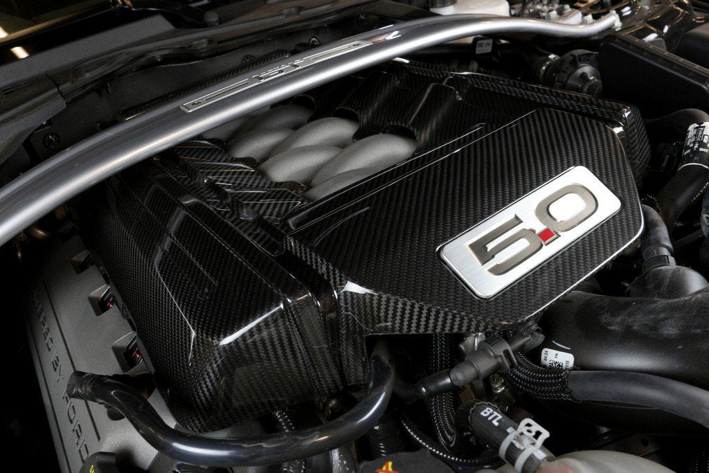 APR غطاء المحرك الكربوني موستانج S550 للأداء (2015 - 2017)