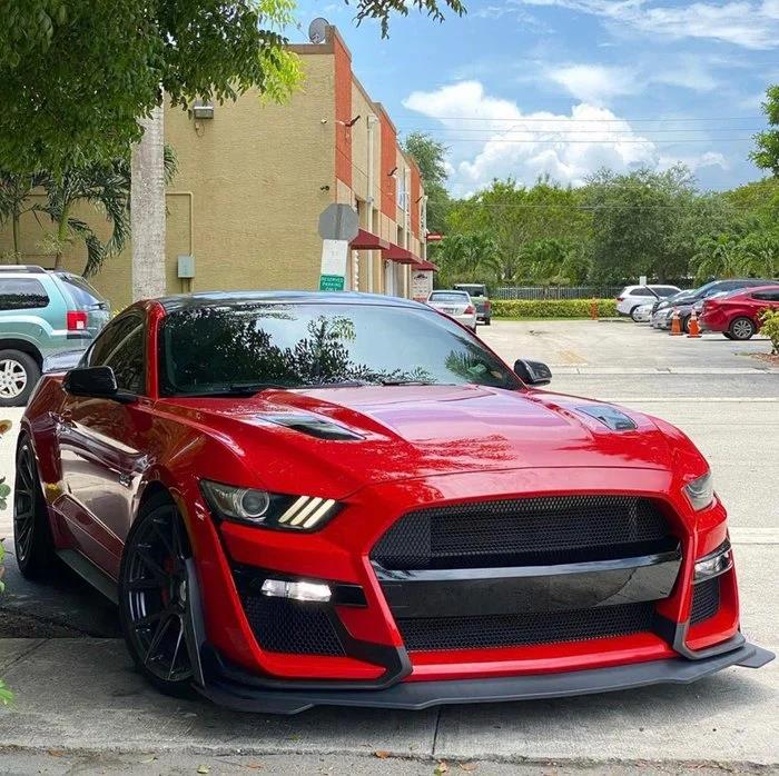 Sada předního nárazníku ve stylu MP Concepts S550 Mustang GT500