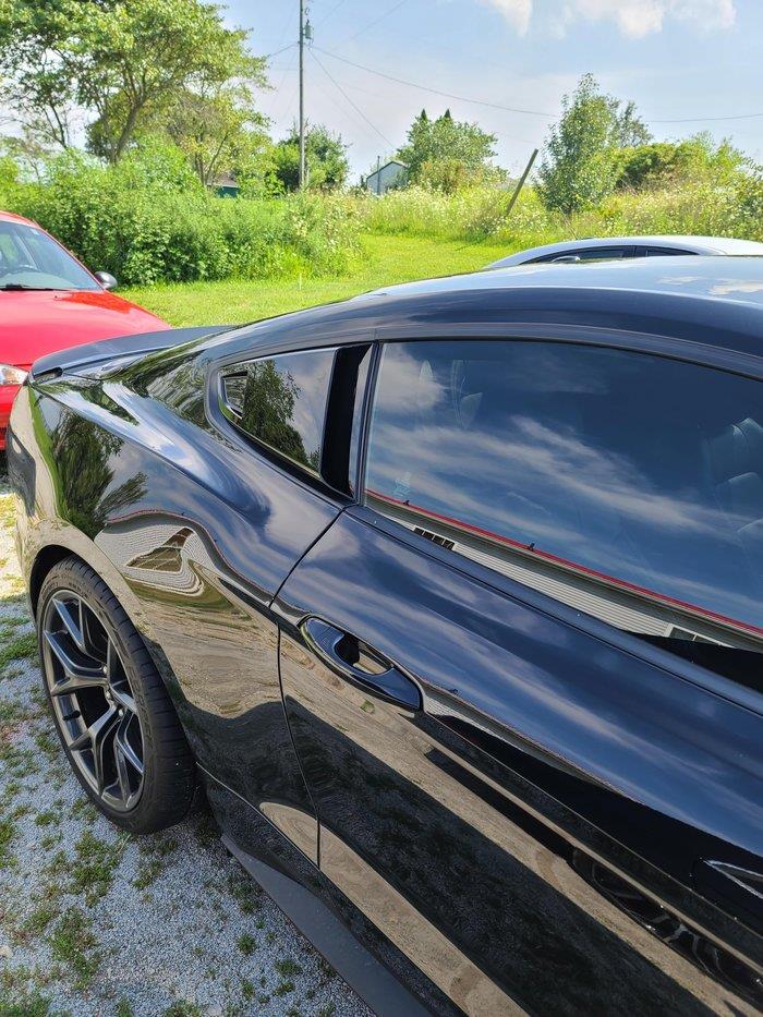 Žaluzie zadních bočních oken MP Concepts S550 Mustang "Eleanor" s dvojitým větráním