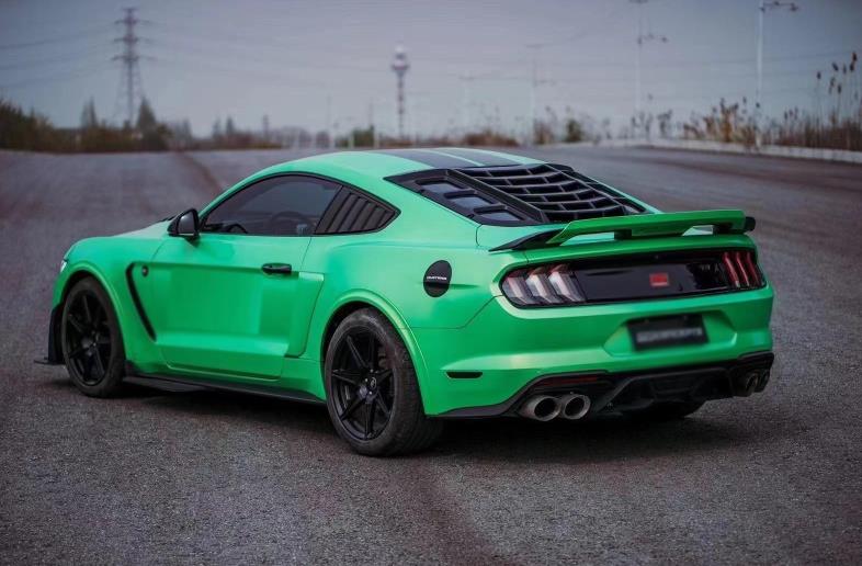Žaluzie zadních oken MP Concepts S550 Mustang "Lambo Style".