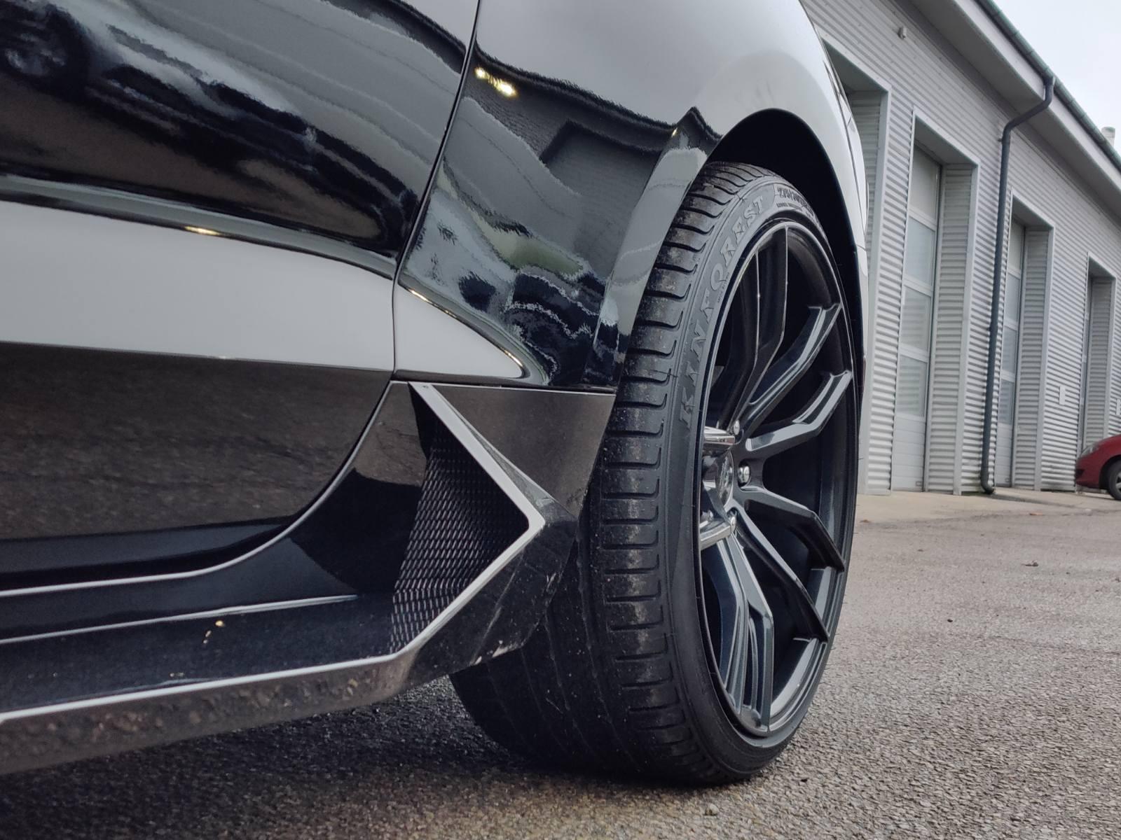 Boční sukně MP Concepts S550 Mustang ve stylu "Lambo".