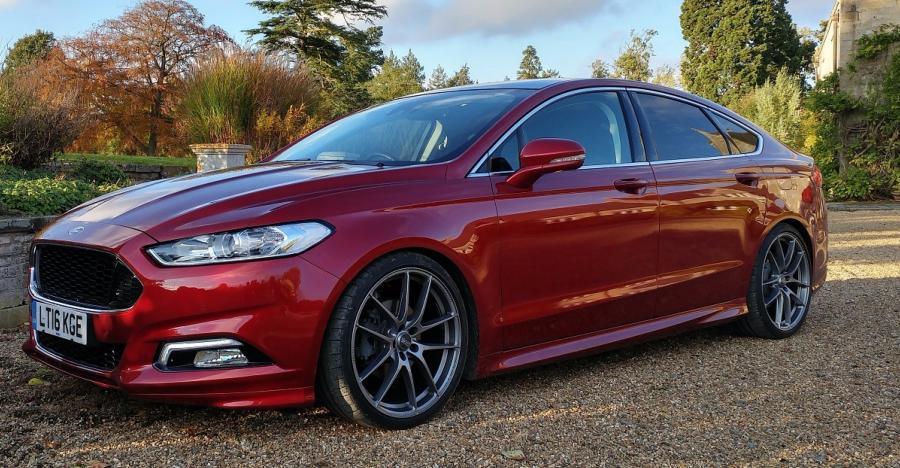 Το OZ Racing Leggera HLT τοποθετήθηκε στο Steeda Mondeo