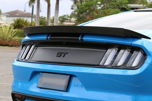 Anderson Composite 2015 - 2022 Mustang Fibra de carbono Track Pack estilo spoiler com aba de vime ajustável